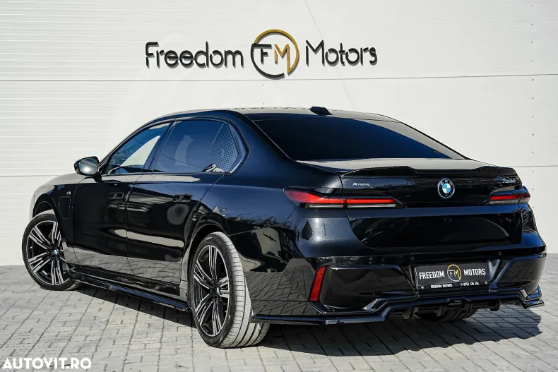 BMW 750e (Seria 7) din 2024 cu 7.700 km - oferta BMW196404 - foto 5