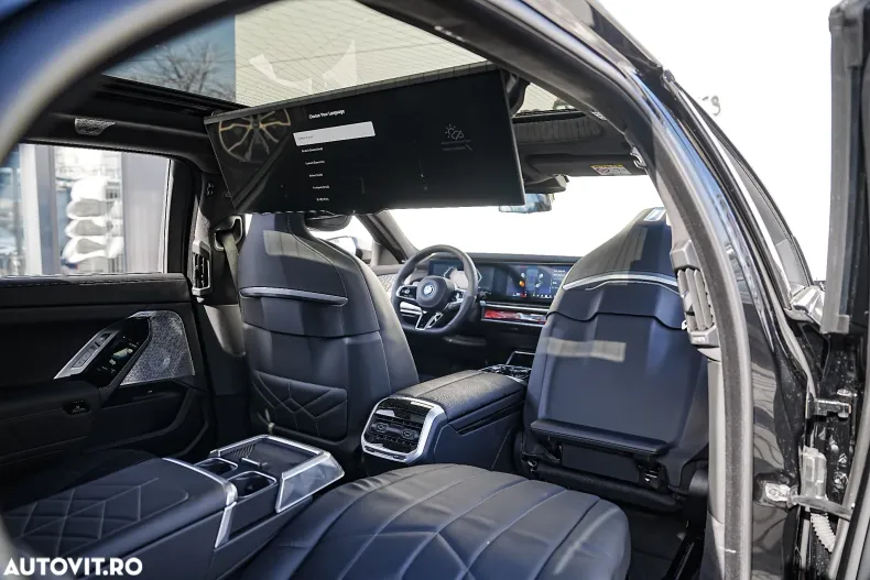 BMW 750e (Seria 7) din 2024 cu 7.700 km - oferta BMW196404 - foto 14