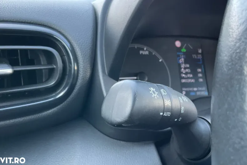 Toyota Yaris din 2021 cu 89.390 km - oferta TOY196408 - foto 30