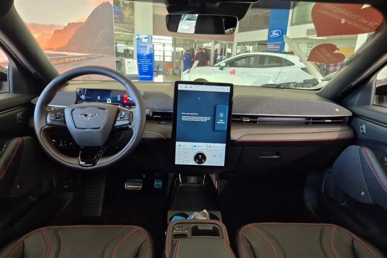 Ford Mustang Mach-E din 2025 cu 2 km - oferta FOR196409 - foto 14