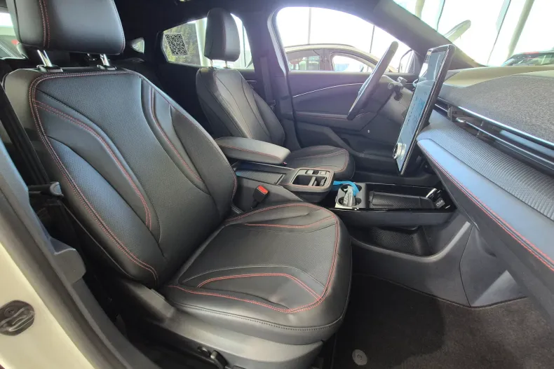 Ford Mustang Mach-E din 2025 cu 2 km - oferta FOR196409 - foto 29