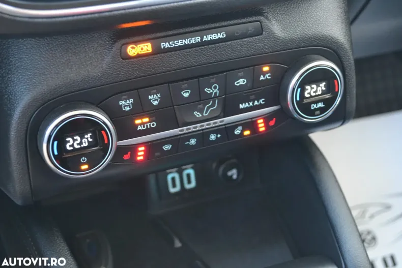 Ford Focus din 2021 cu 53.926 km - oferta FOR196410 - foto 23