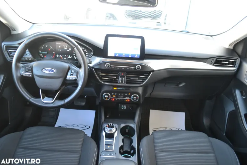 Ford Focus din 2021 cu 53.926 km - oferta FOR196410 - foto 27