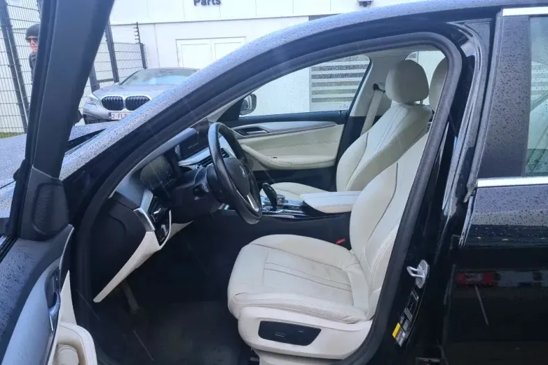 BMW 530e (Seria 5) din 2021 cu 113.175 km - oferta BMW196414 - foto 6