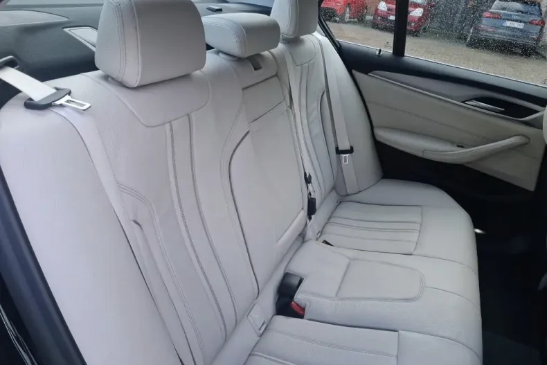 BMW 530e (Seria 5) din 2021 cu 113.175 km - oferta BMW196414 - foto 10