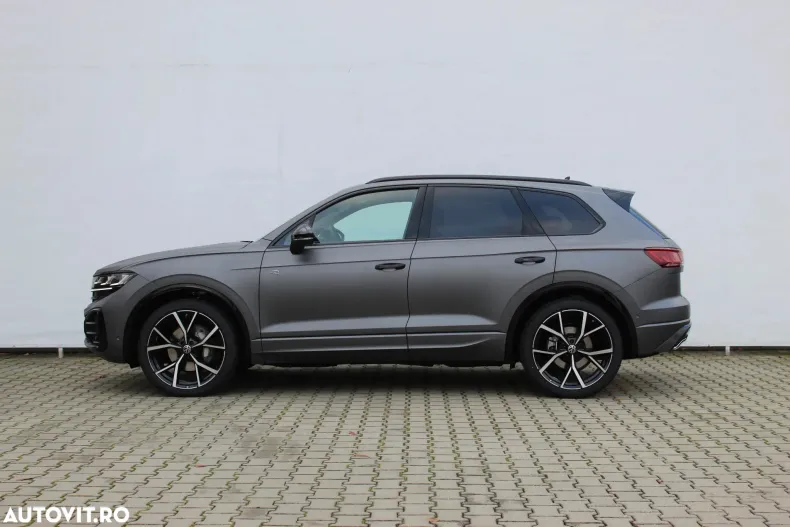 Volkswagen Touareg din 2025 cu 3.500 km - oferta VOL196427 - foto 2