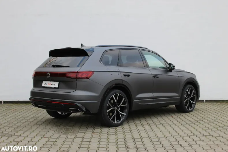 Volkswagen Touareg din 2025 cu 3.500 km - oferta VOL196427 - foto 4