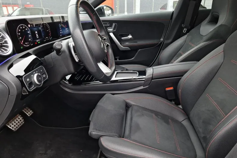 Mercedes-Benz CLA 250 (Clasa CLA) din 2024 cu 20.000 km - oferta MER196430 - foto 14