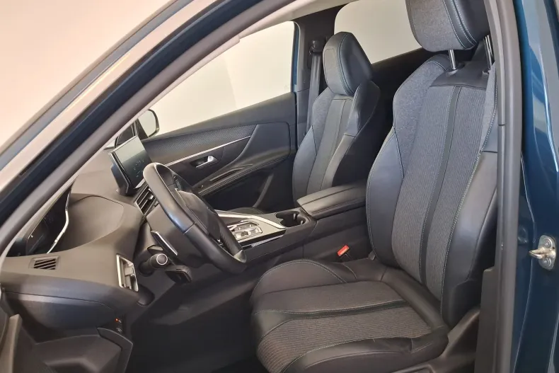 Peugeot 3008 din 2021 cu 96.423 km - oferta PEU196434 - foto 31