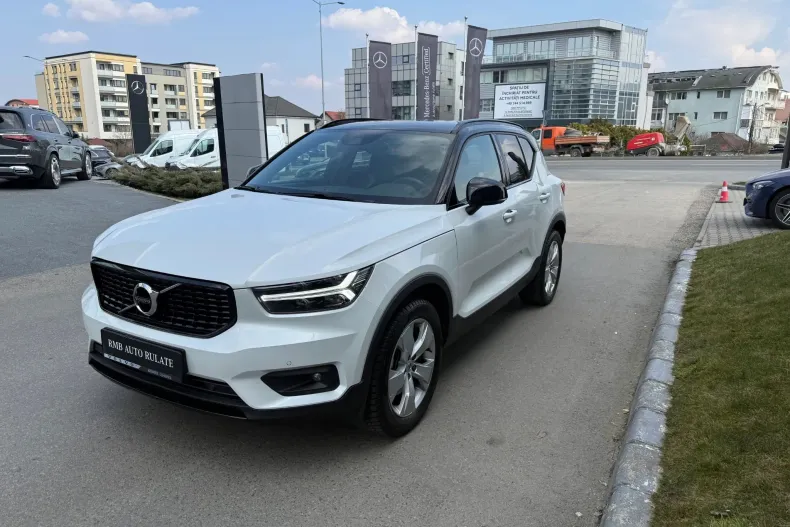 Volvo XC40 din 2020 cu 94.223 km - oferta VOL196437 - foto 1