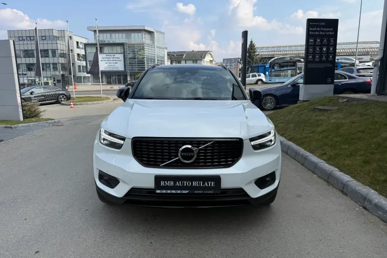 Volvo XC40 din 2020 cu 94.223 km - oferta VOL196437 - foto 12