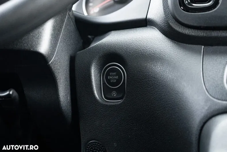 Mercedes-Benz Vito din 2025 cu 15.296 km - oferta MER196438 - foto 34