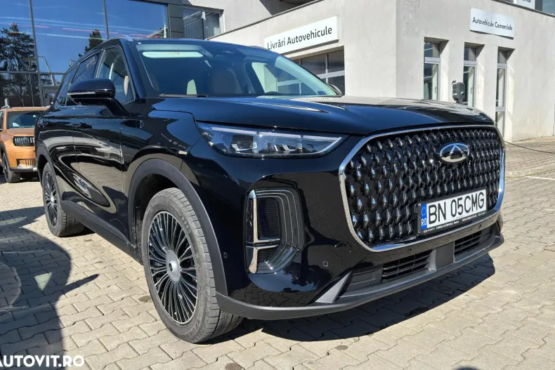 Chery Tiggo 9 din 2025 cu 2.371 km - oferta CHE196443 - foto 2