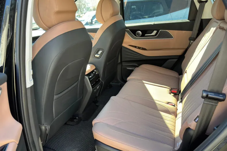 Chery Tiggo 9 din 2025 cu 2.371 km - oferta CHE196443 - foto 10