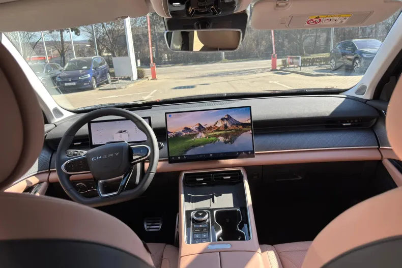 Chery Tiggo 9 din 2025 cu 2.371 km - oferta CHE196443 - foto 13