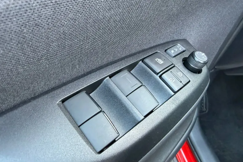 Toyota Yaris din 2025 cu 5.084 km - oferta TOY196448 - foto 20