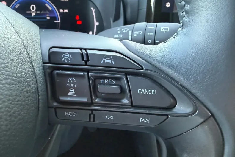 Toyota Yaris din 2025 cu 5.084 km - oferta TOY196448 - foto 24