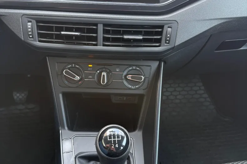 Volkswagen Polo din 2021 cu 76.648 km - oferta VOL196452 - foto 16