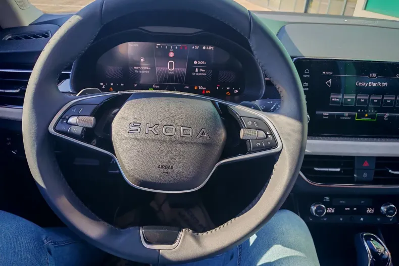 Skoda Scala din 2026 cu 5 km - oferta SKO196454 - foto 15