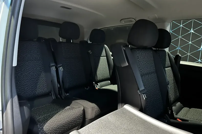 Mercedes-Benz Vito din 2025 cu 16 km - oferta MER196462 - foto 8
