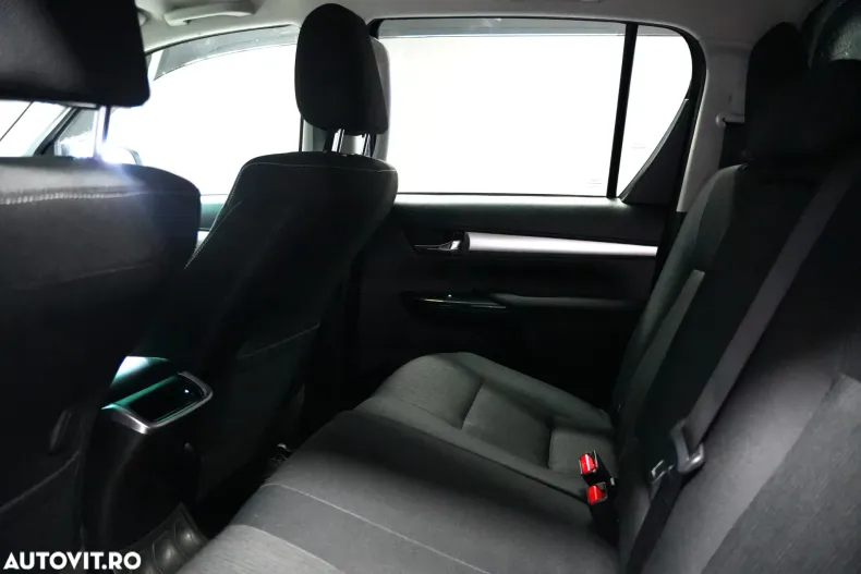 Toyota Hilux din 2022 cu 45.800 km - oferta TOY196466 - foto 8