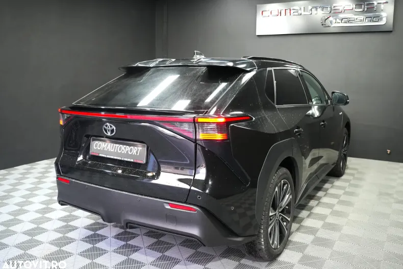 Toyota bZ4X din 2023 cu 49.500 km - oferta TOY196467 - foto 6