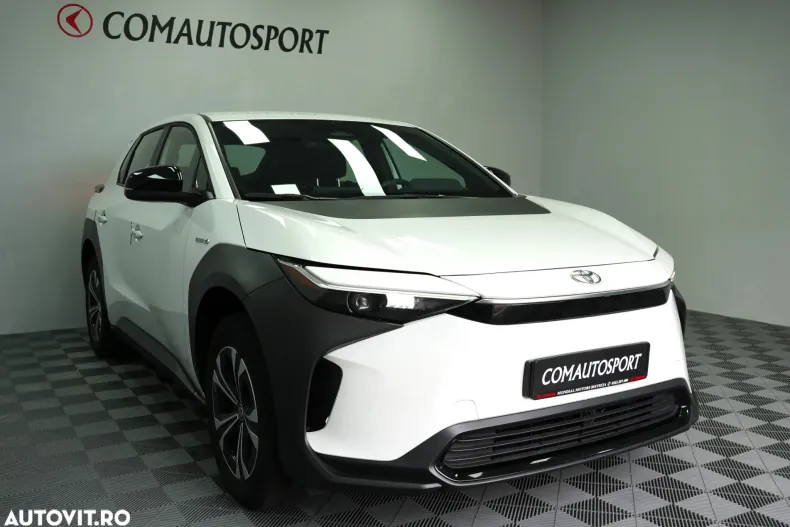 Toyota bZ4X din 2023 cu 49.500 km - oferta TOY196467 - foto 13