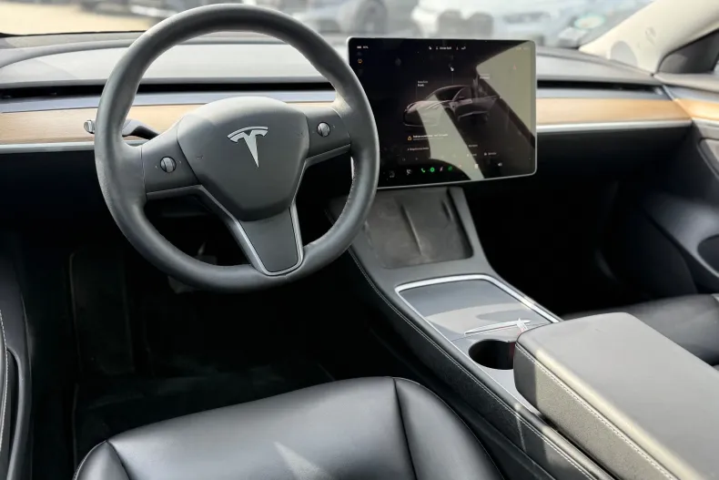 Tesla Model 3 din 2022 cu 126.311 km - oferta TES196470 - foto 4