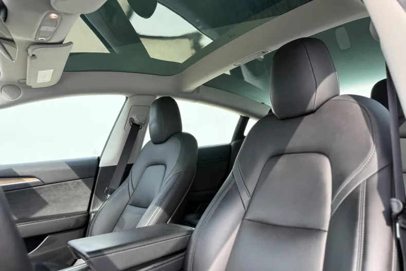 Tesla Model 3 din 2022 cu 126.311 km - oferta TES196470 - foto 6