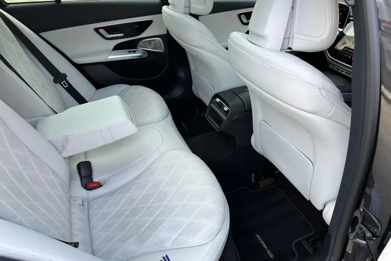 Mercedes-Benz E din 2024 cu 24.292 km - oferta MER196480 - foto 19