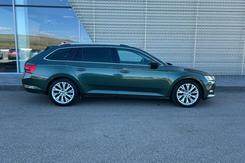 Skoda Superb din 2021 cu 97.096 km - oferta SKO196484 - foto 2