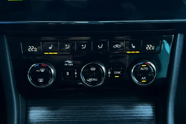 Skoda Superb din 2021 cu 97.096 km - oferta SKO196484 - foto 34