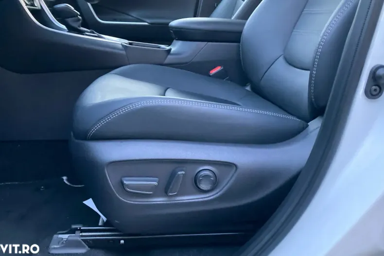 Toyota RAV4 din 2025 cu 7.000 km - oferta TOY196487 - foto 14