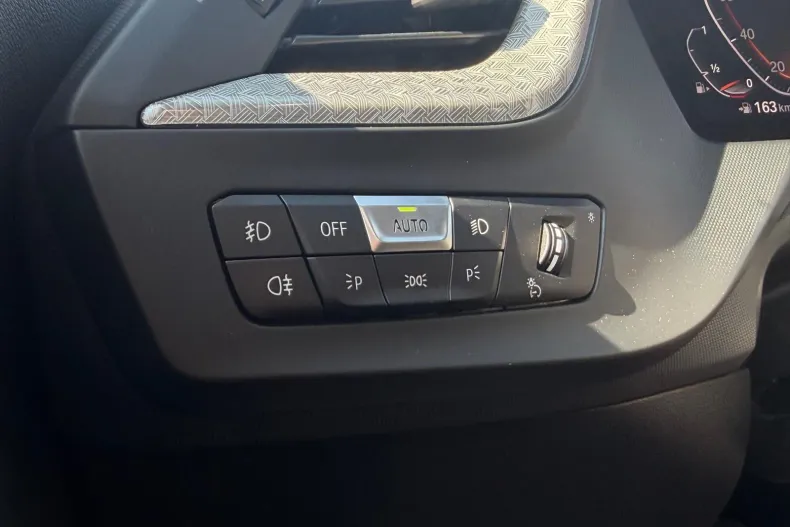 BMW 118i (Seria 1) din 2022 cu 55.000 km - oferta BMW196489 - foto 31