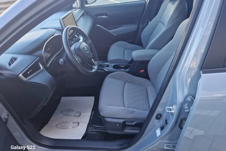 Toyota Corolla Cross din 2022 cu 61.601 km - oferta TOY196496 - foto 9