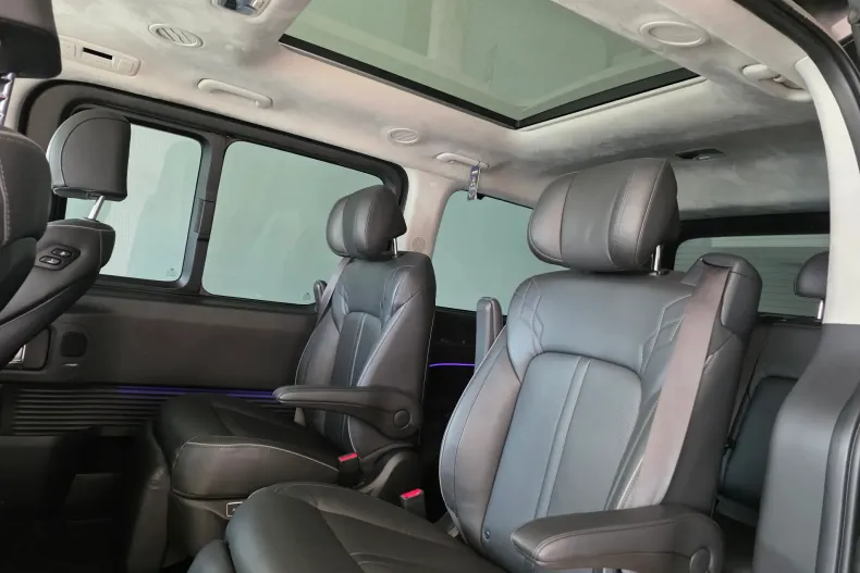 Hyundai Staria din 2023 cu 43.000 km - oferta HYU196499 - foto 7