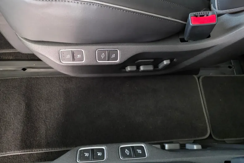 Hyundai Staria din 2023 cu 43.000 km - oferta HYU196499 - foto 10