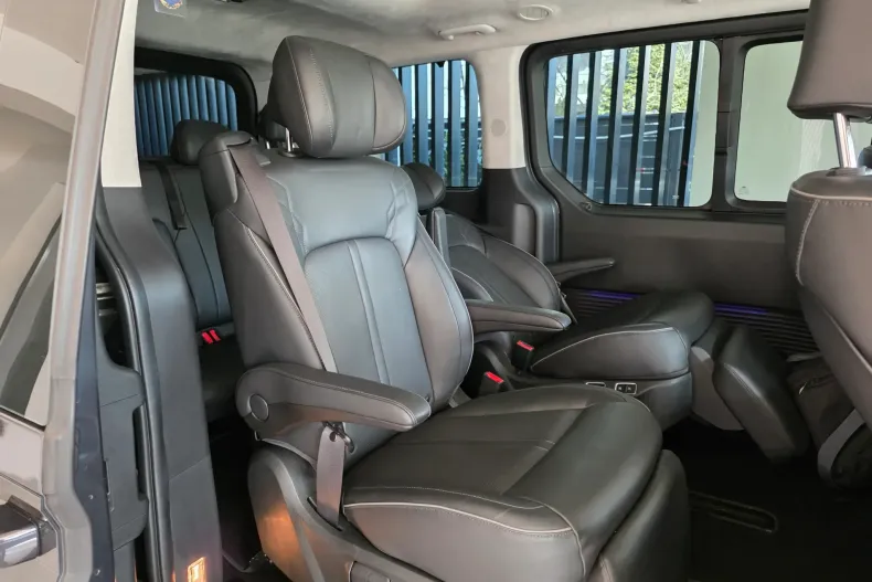 Hyundai Staria din 2023 cu 43.000 km - oferta HYU196499 - foto 18