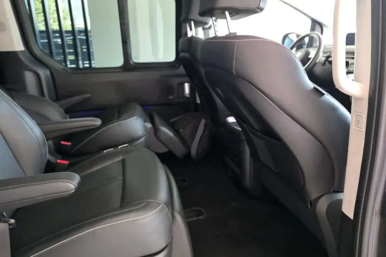 Hyundai Staria din 2023 cu 43.000 km - oferta HYU196499 - foto 19