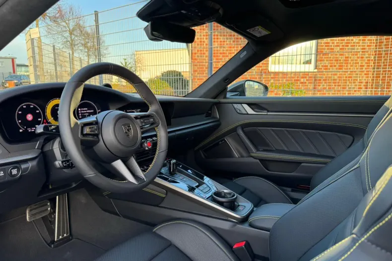 Porsche 911 din 2026 cu 10 km - oferta POR196509 - foto 4