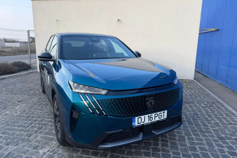 Peugeot 3008 din 2025 cu 1.147 km - oferta PEU196514 - foto 1