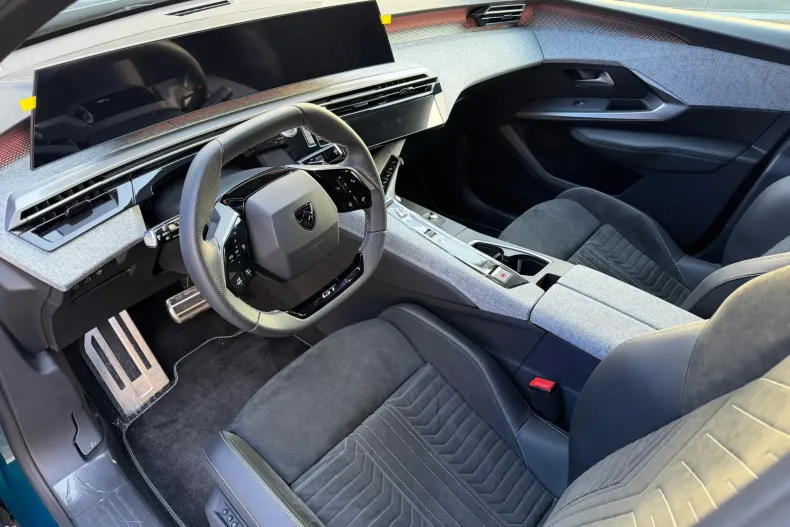 Peugeot 3008 din 2025 cu 1.147 km - oferta PEU196514 - foto 21