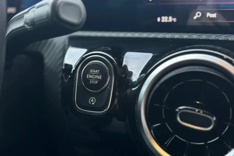 Mercedes-Benz A 180 (Clasa A) din 2020 cu 133.000 km - oferta MER196516 - foto 30