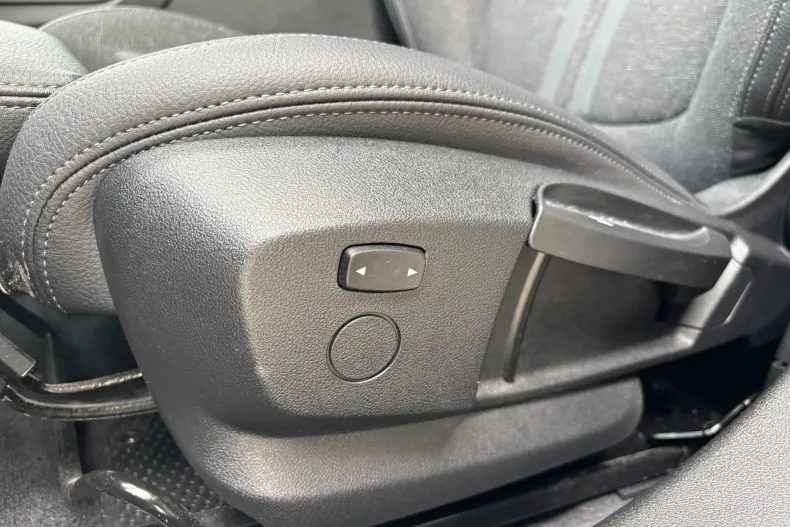 BMW 218i (Seria 2) din 2023 cu 124.000 km - oferta BMW196518 - foto 33