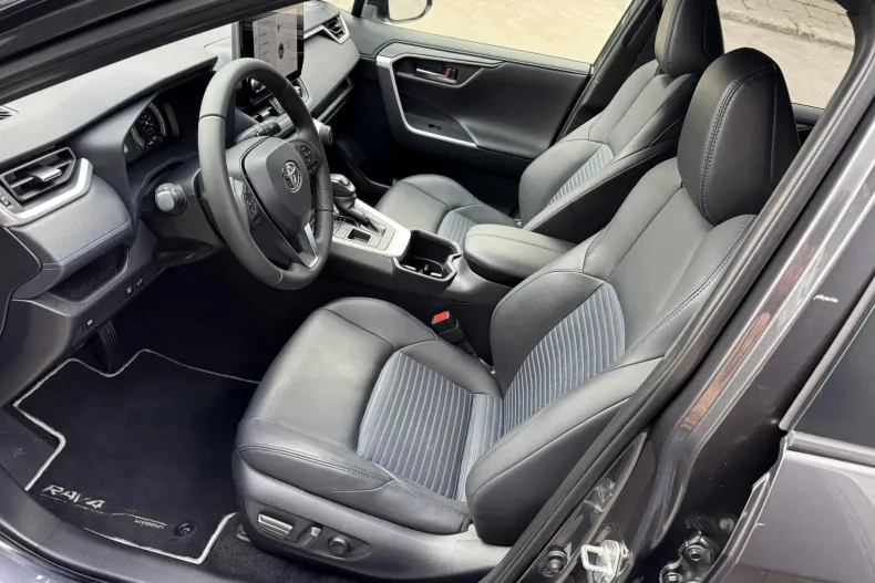 Toyota RAV4 din 2023 cu 128.421 km - oferta TOY196525 - foto 17