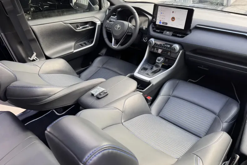 Toyota RAV4 din 2023 cu 128.421 km - oferta TOY196525 - foto 24