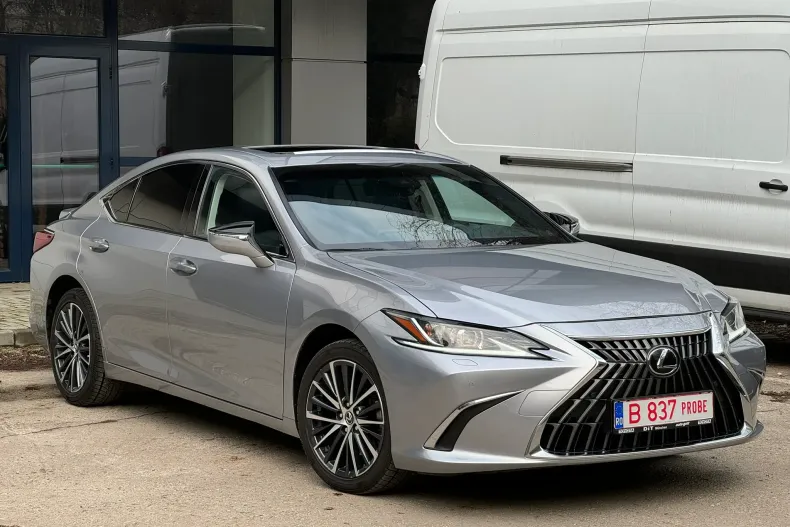 Lexus Seria ES din 2024 cu 34.000 km - oferta LEX196528 - foto 3