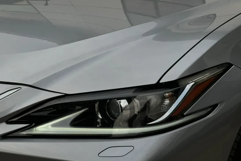 Lexus Seria ES din 2024 cu 34.000 km - oferta LEX196528 - foto 8