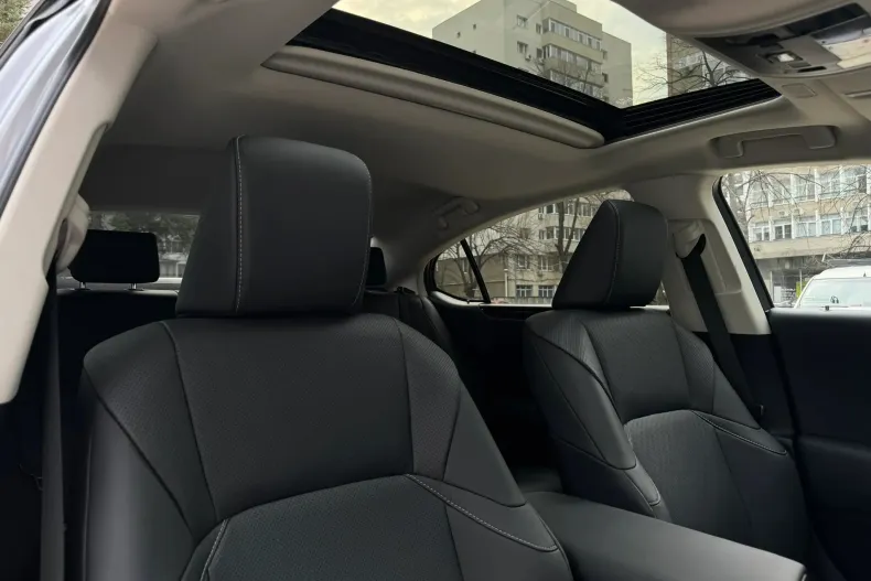 Lexus Seria ES din 2024 cu 34.000 km - oferta LEX196528 - foto 13