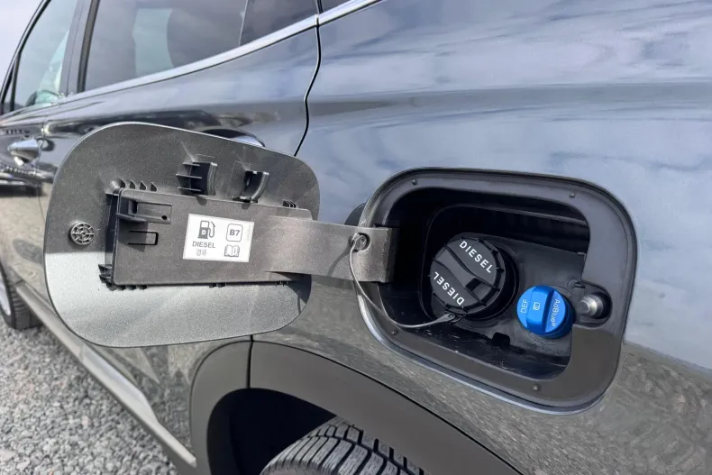 Hyundai Santa Fe din 2020 cu 151.172 km - oferta HYU196533 - foto 8